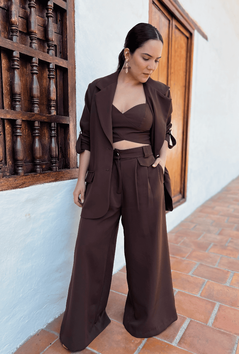 CROPTOP ESCOTE CORAZÓN | ÉBANO