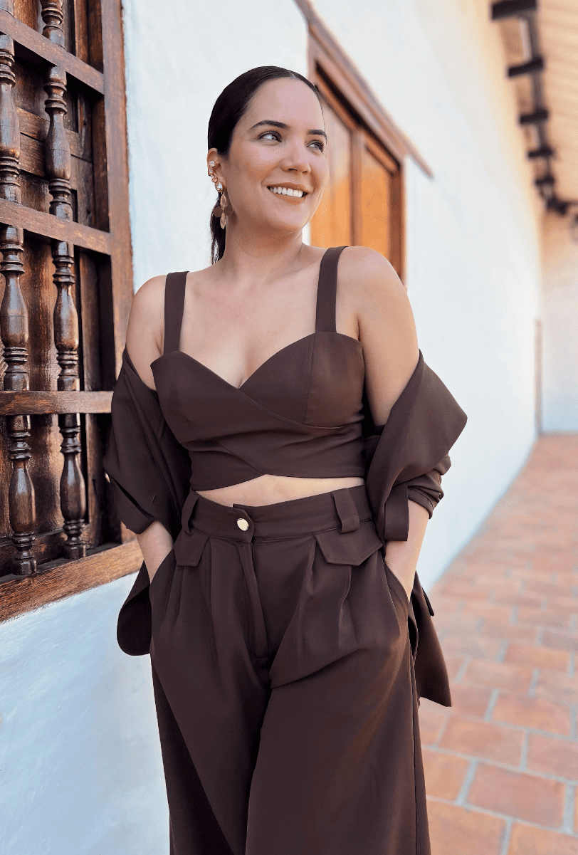 CROPTOP ESCOTE CORAZÓN | ÉBANO