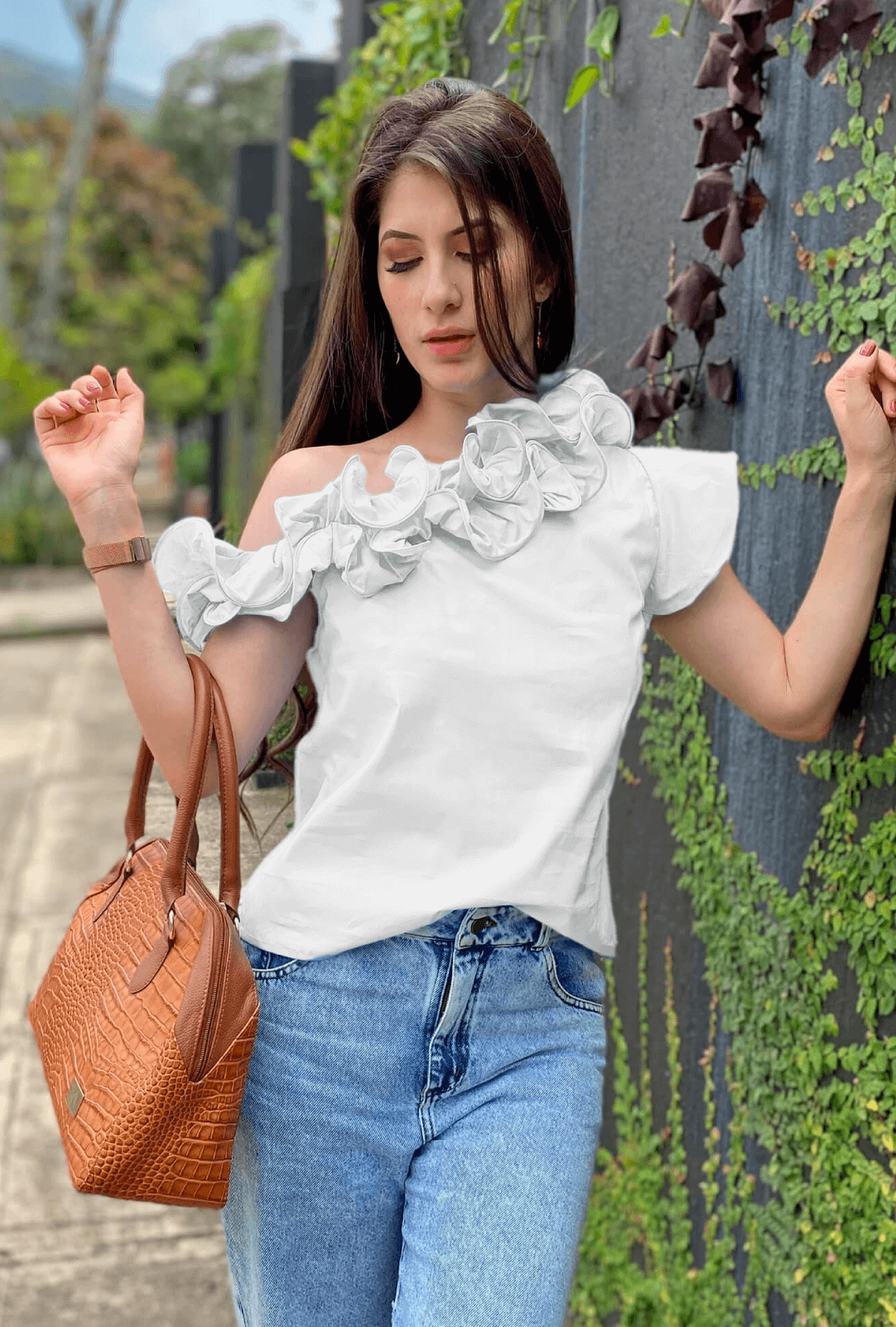 BLUSA ESCOTE ASIMÉTRICO | "PENÉLOPE"