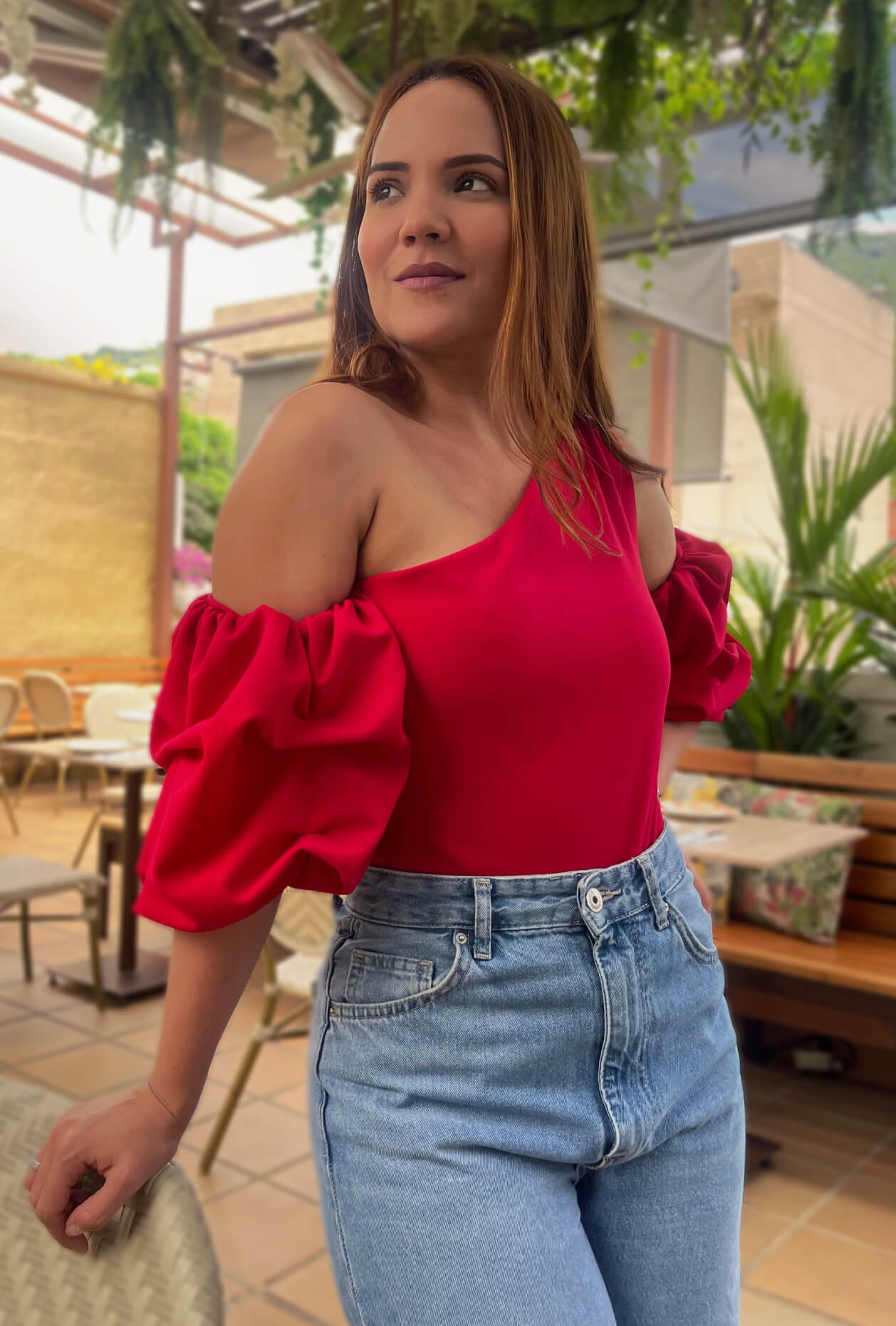 BODY AGUSTINA HOMBRO DESCUBIERTO