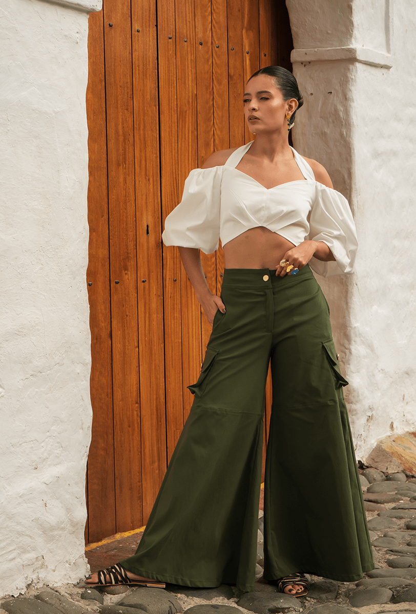 Set Croptop "Irene" & Pantalón "Flor de Loto"