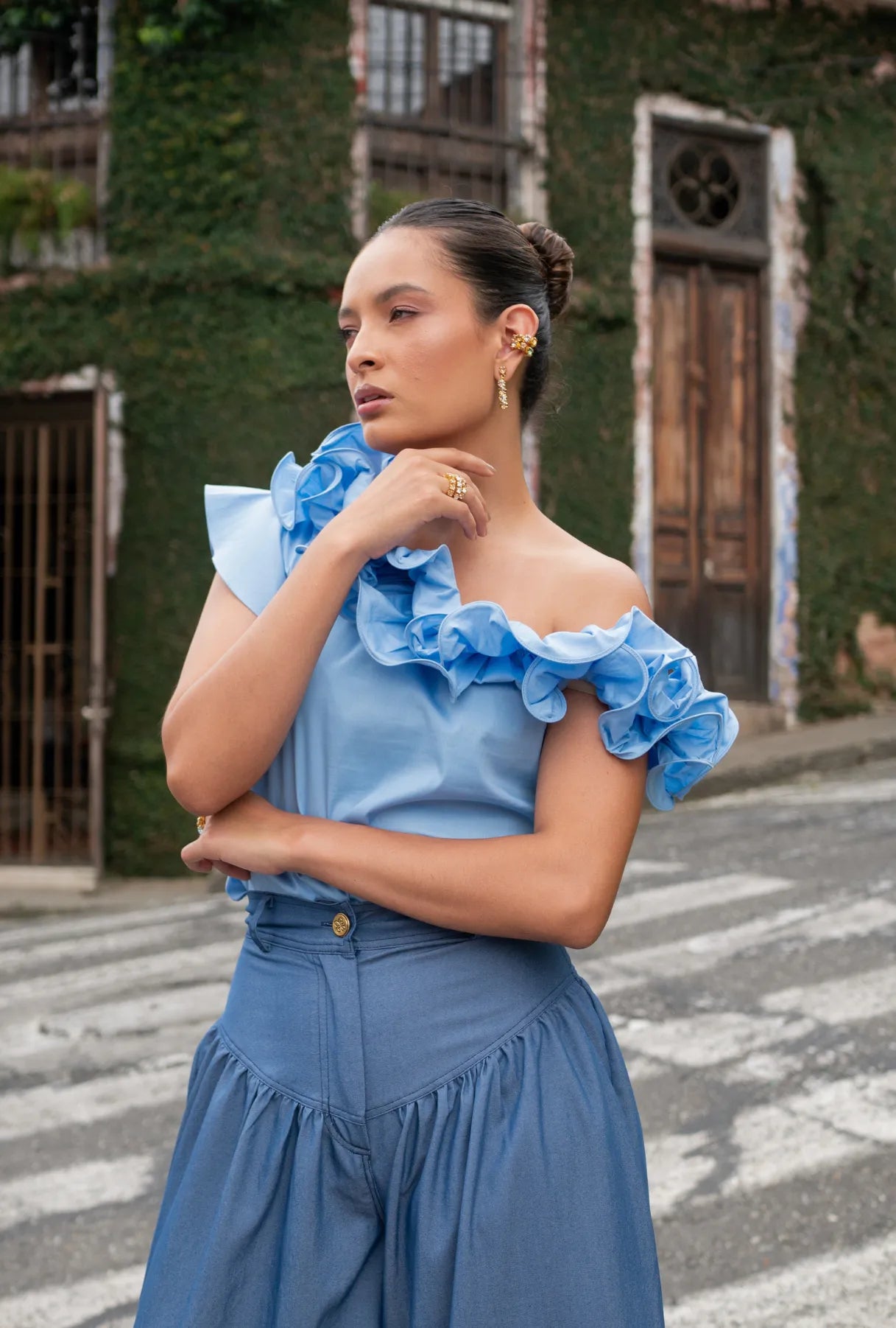 Blusa Escote Asimétrico Baby Blue | "Penélope"