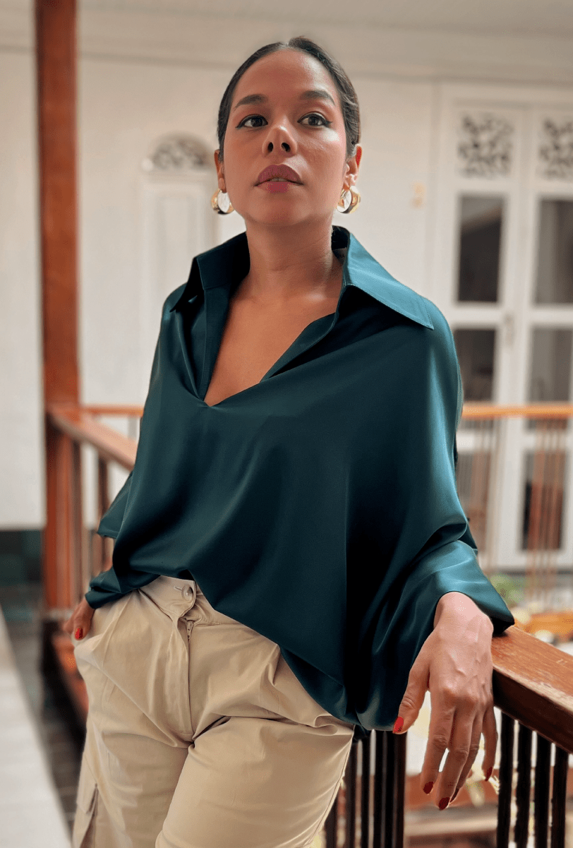 BLUSÓN CASTELLA OVERSIZE COLOR VERDE PETRÓLEO