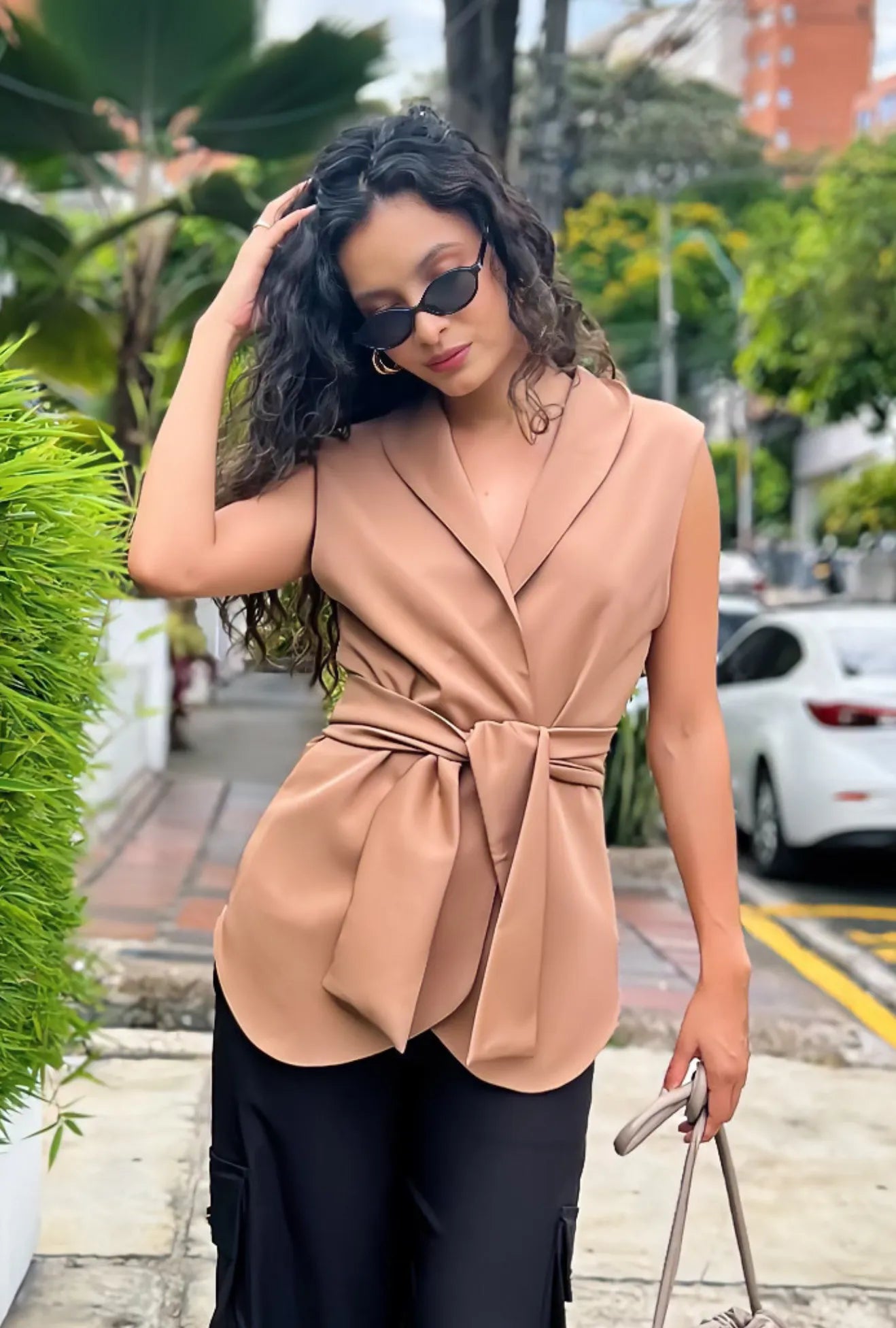 CHALECO "TOPACIO" SASTRE COLOR MOCCA  | NUEVO