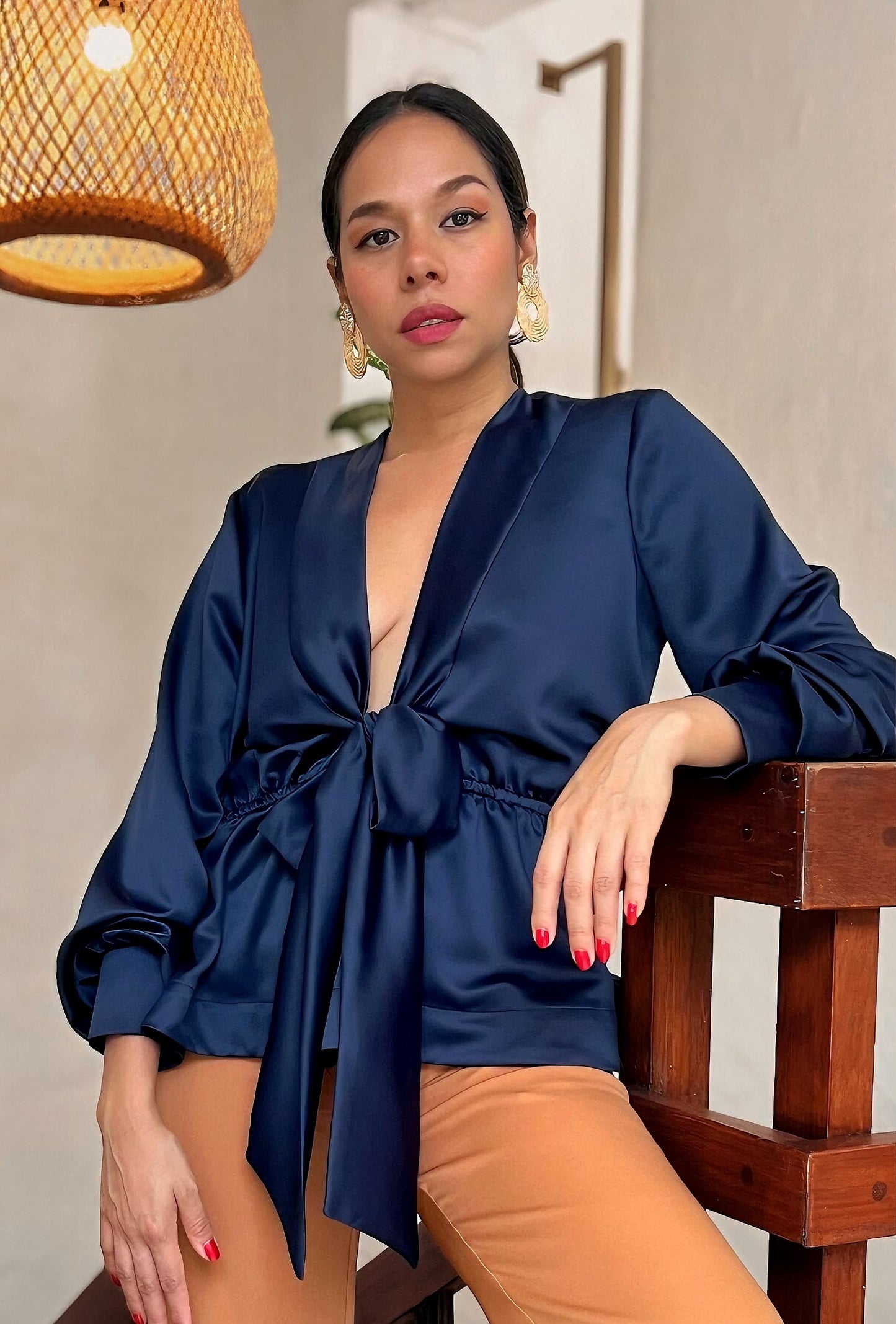 BLUSA ESCOTE EN V | "ALEJANDRÍA"