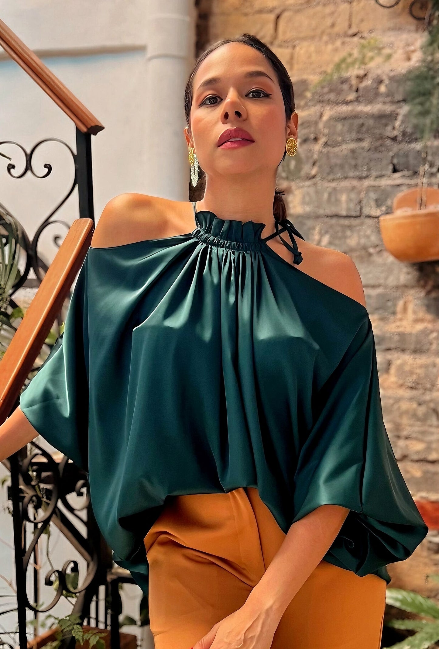 BLUSÓN HOMBROS DESCUBIERTOS | "TAMARA"